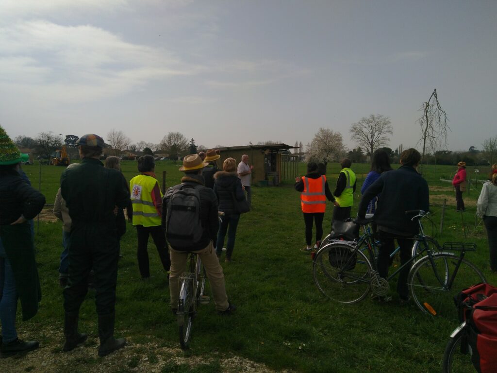 Arrêt aux Champs d'Elisee